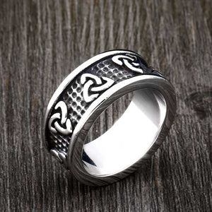 Vintage Celtic Knot Trinity Band Ring